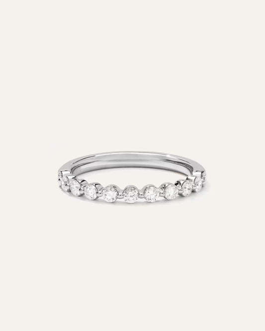 Lab Grown Diamond Single Shared Prong Halfway Band - US 9516