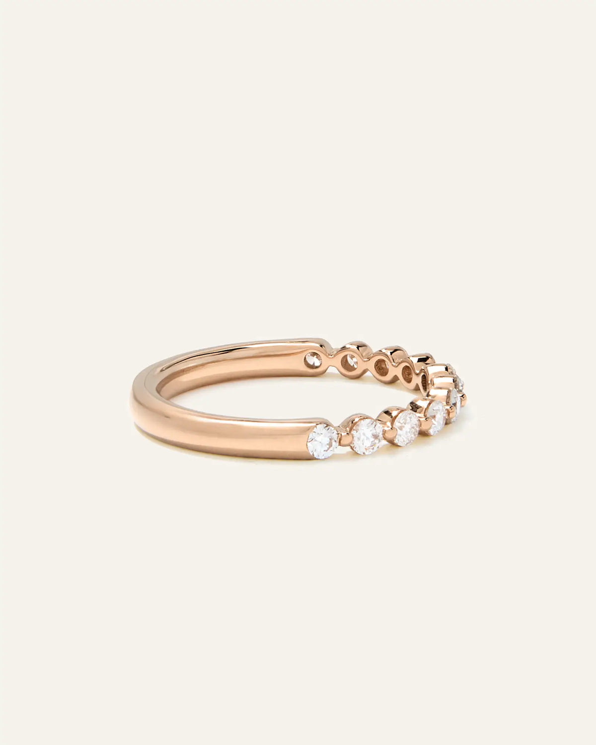 Lab Grown Diamond Single Shared Prong Halfway Band - US 8497