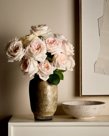Pearl Garden Roses (12 stems) - US 6315