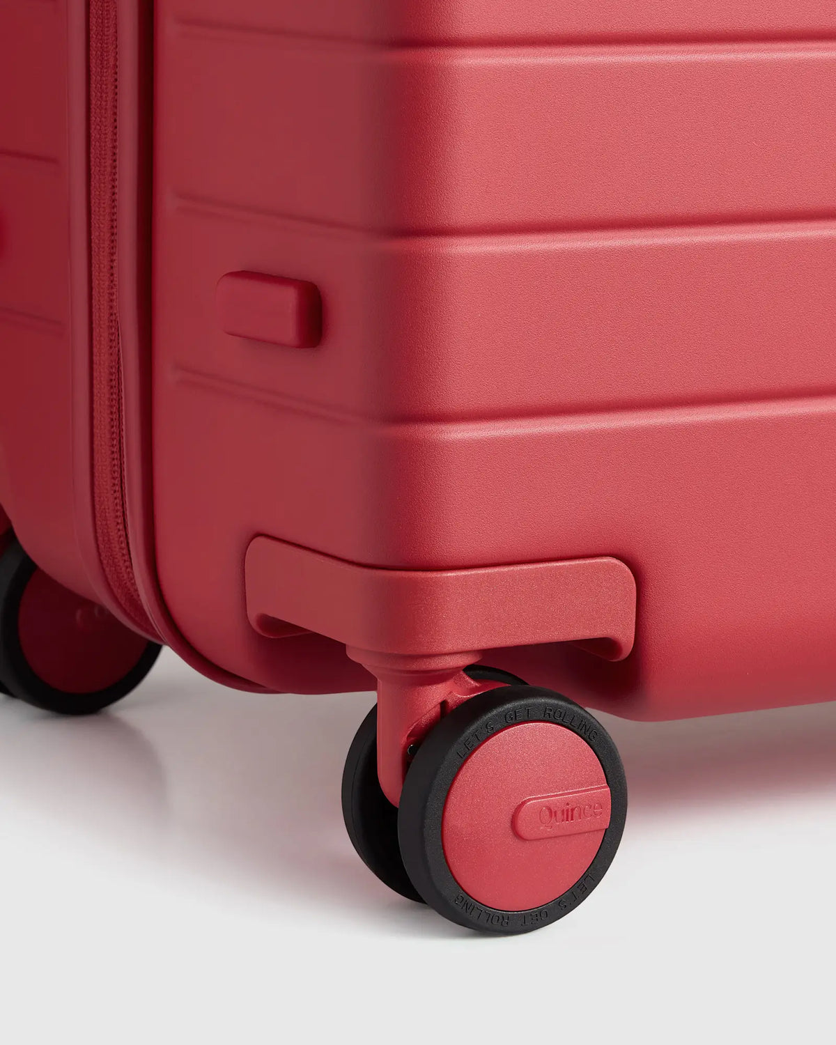 Medium Check-In Suitcase - US 4328