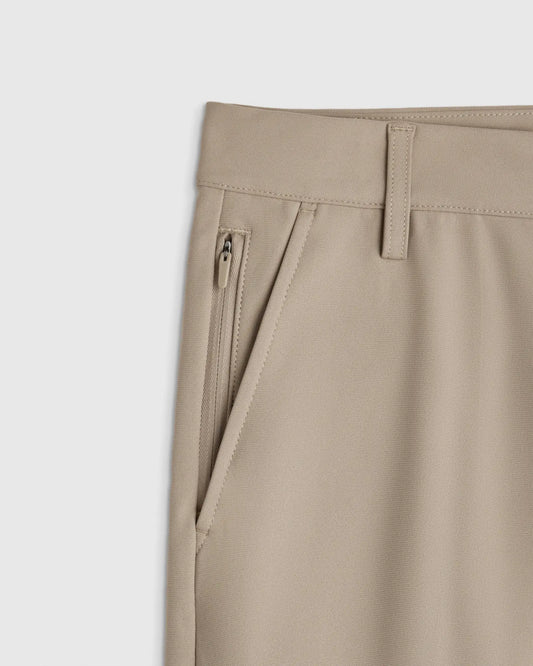 Performance Tech Short - US 4555