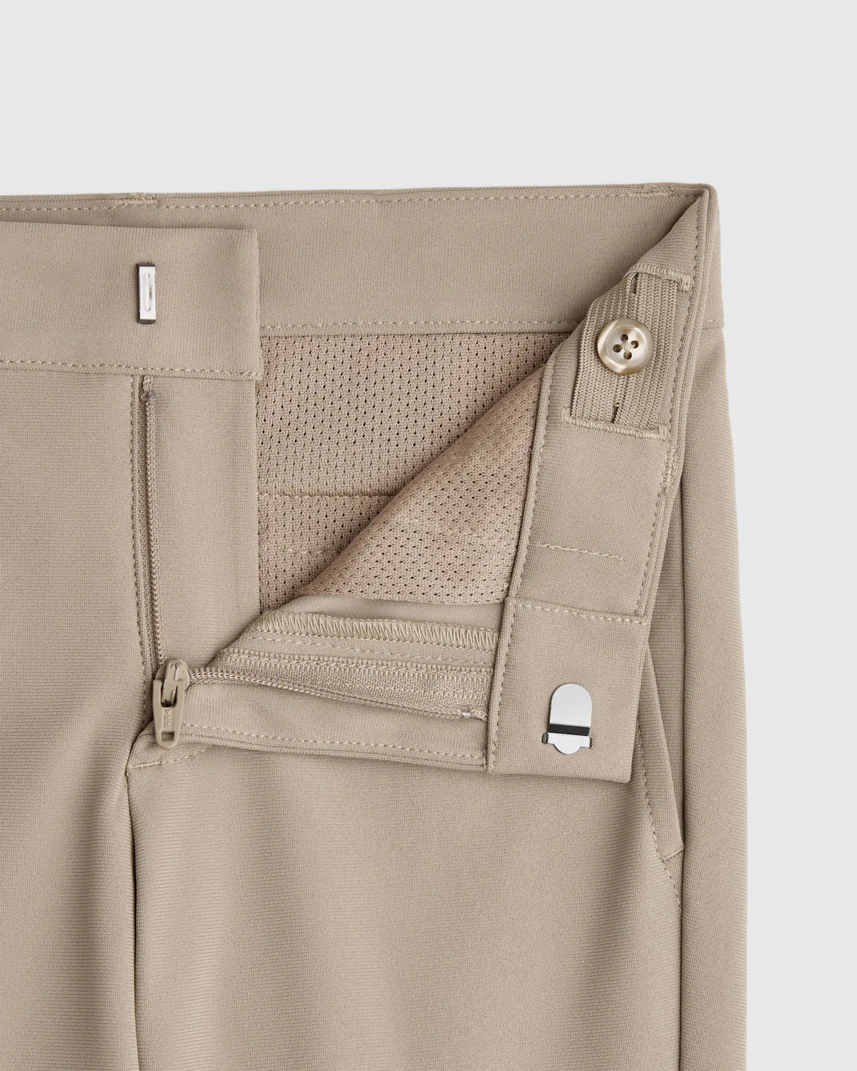 Performance Tech Short - US 2746