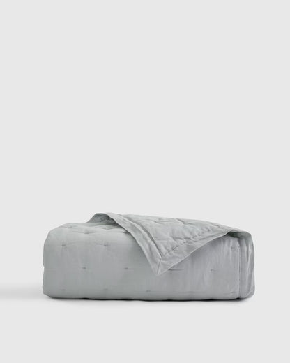 European Linen Toddler Dream Quilt - US 5596
