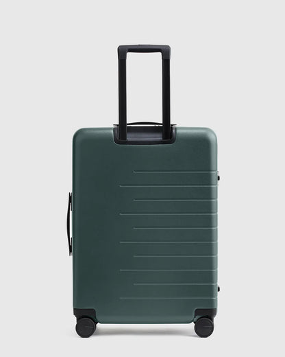 Medium Check-In Suitcase - US 0926