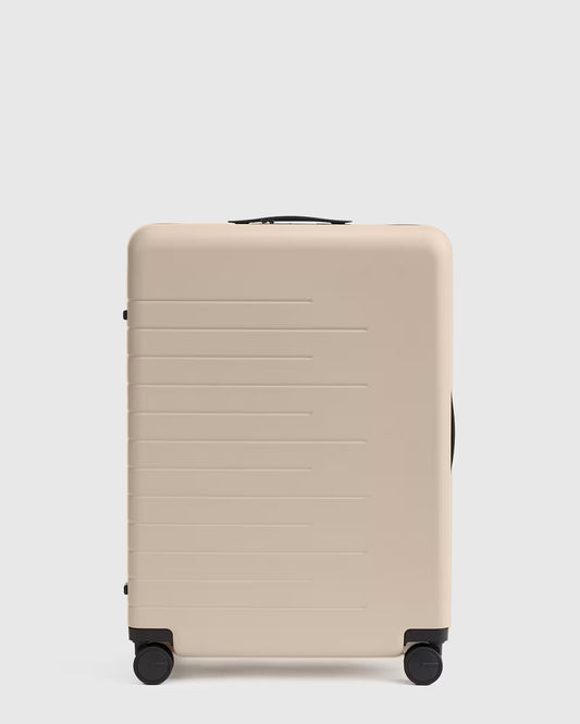 Medium Check-In Suitcase - US 4895