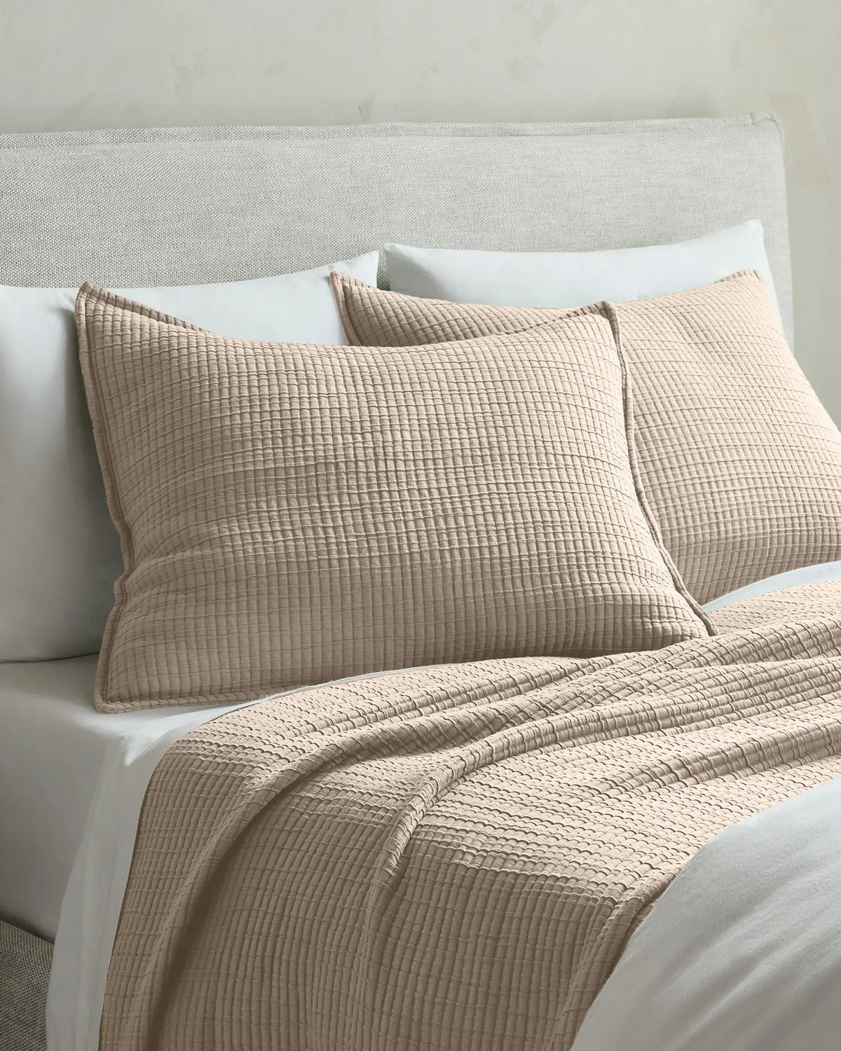 Organic Ribbed Cotton Coverlet - US 8850