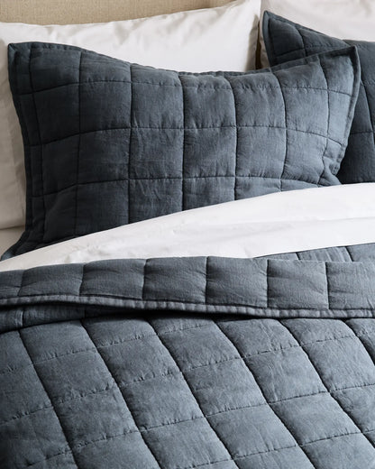 European Linen Box Quilted Sham Set - US 8752