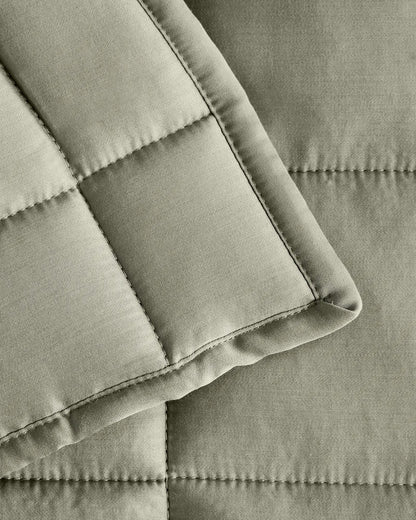 Bamboo Box Quilt - US 9630