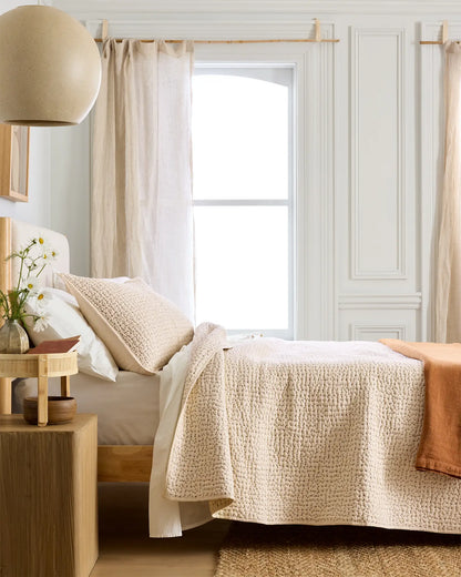 Organic Cotton Hand Stitched Quilt - US 6122