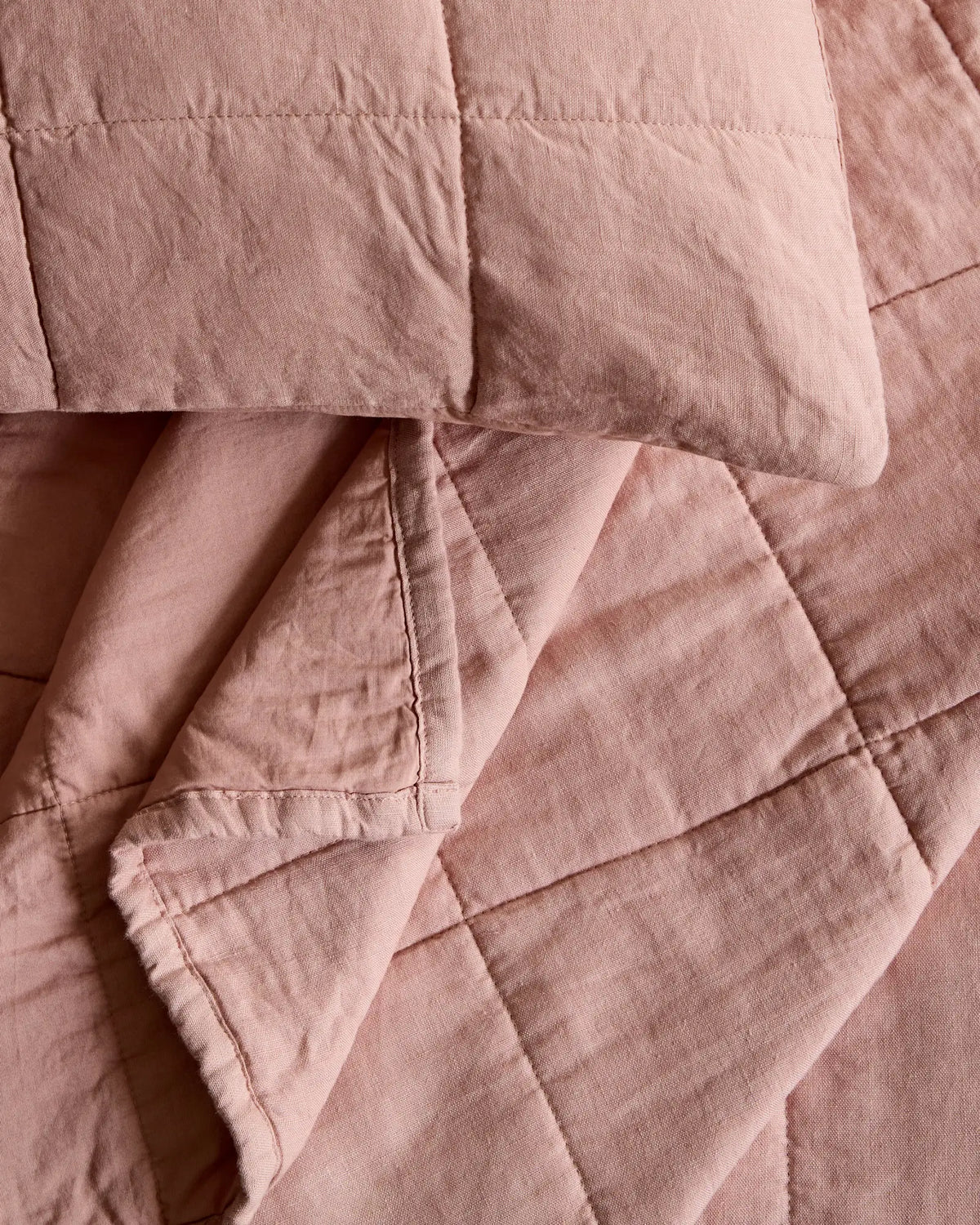 Lightweight European Linen Box Quilt - US 9889