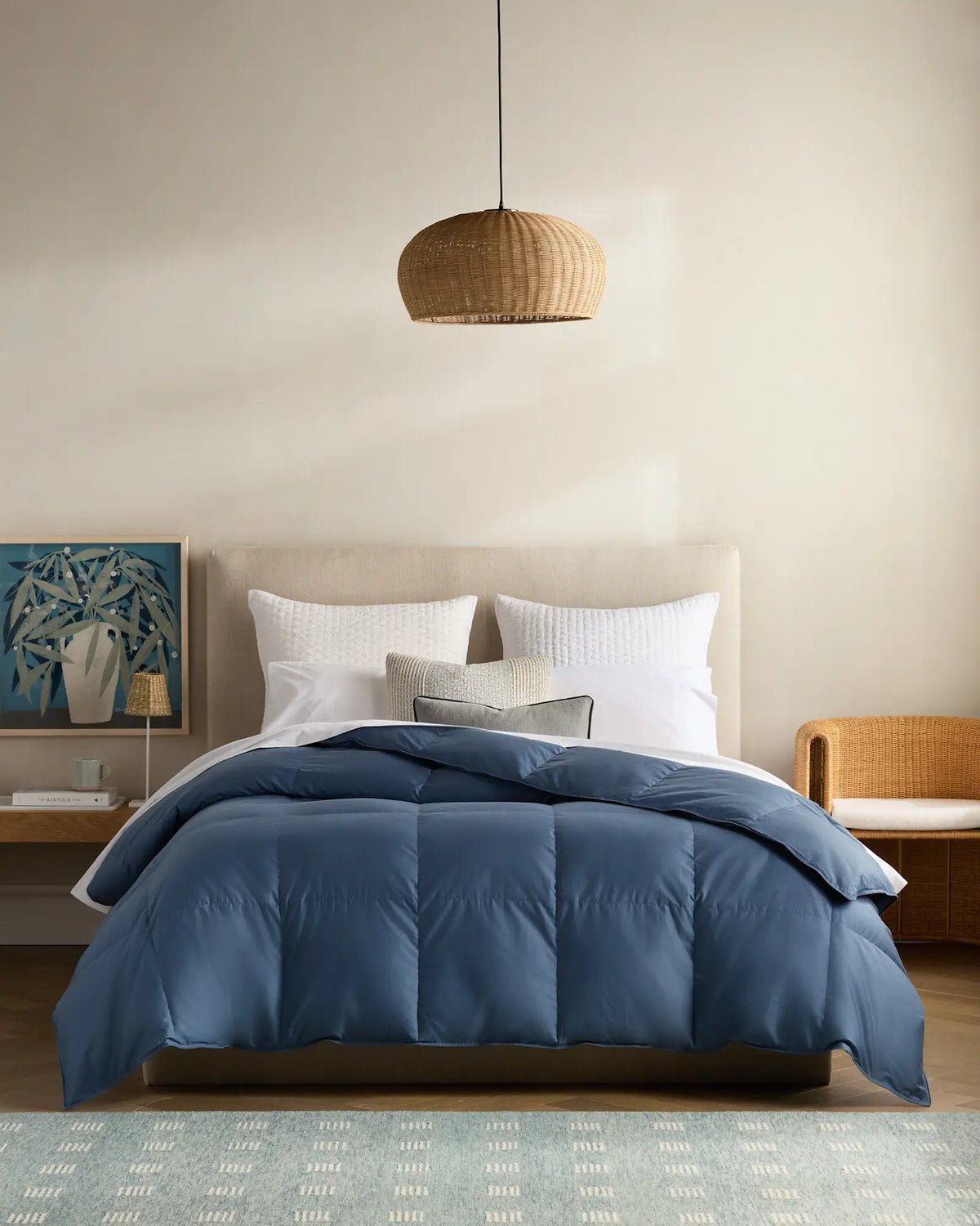 Premium Sateen Down Alternative Comforter - US 5609