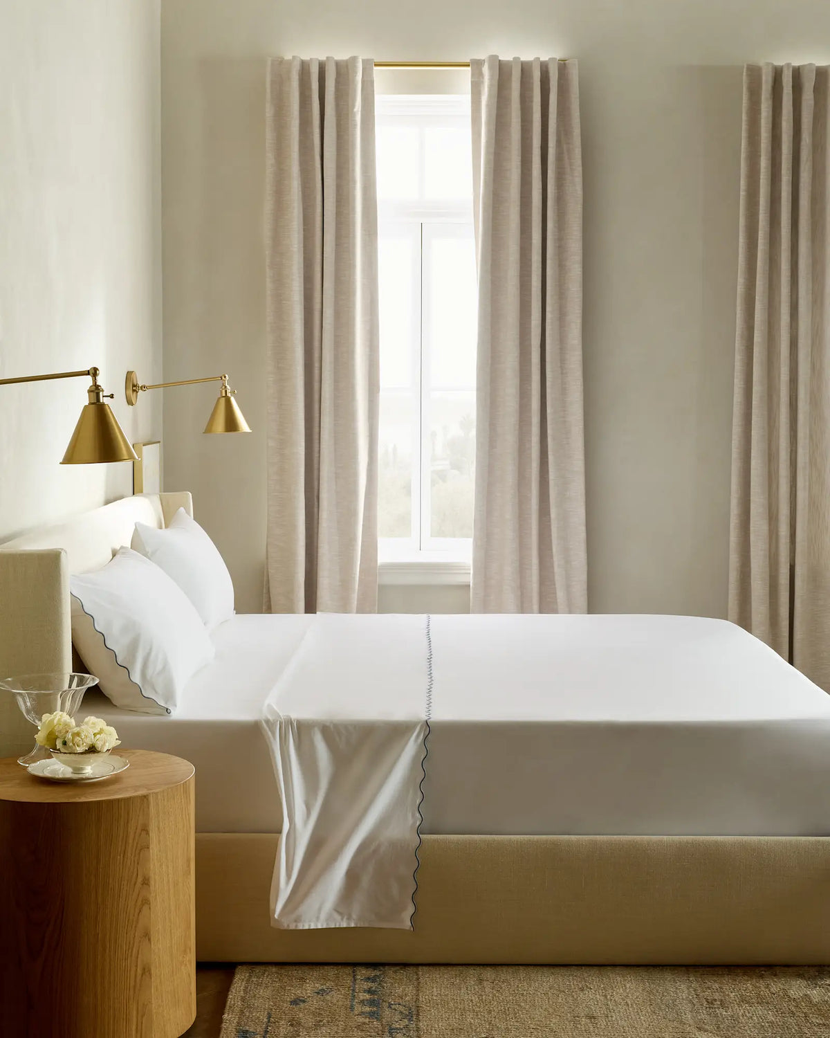 Organic Crisp Percale Scallop Pillowcase Set - US 7032