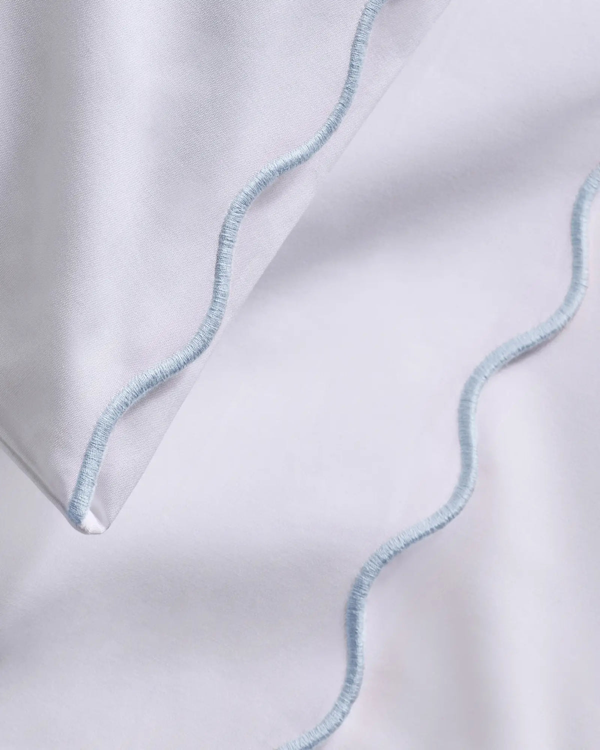 Organic Crisp Percale Scallop Sheet Set - US 9919