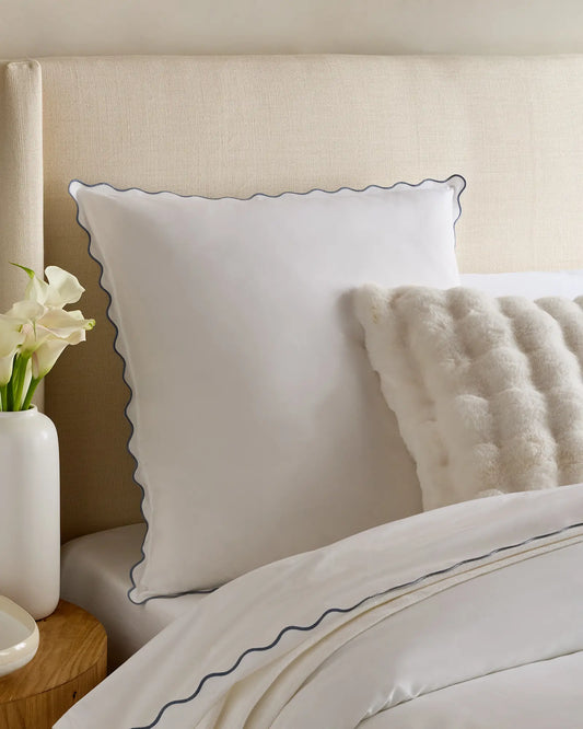 Organic Crisp Percale Scallop Euro Sham - US 6737