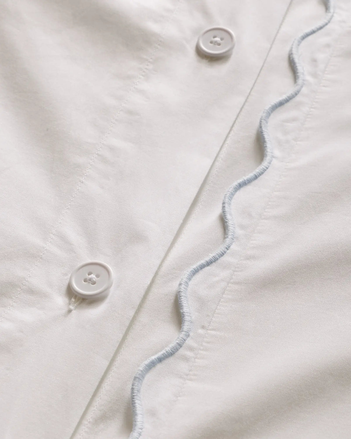 Organic Crisp Percale Scallop Duvet Cover - US 5759
