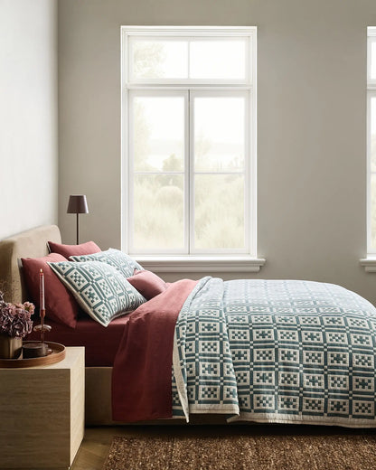 Organic Cotton Jacquard Geo Coverlet - US 4542