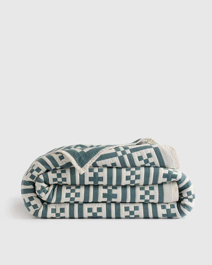 Organic Cotton Jacquard Geo Coverlet - US 4542