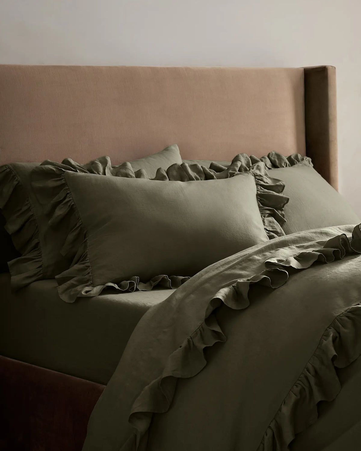 European Linen Ruffle Duvet Cover Set - US 0643