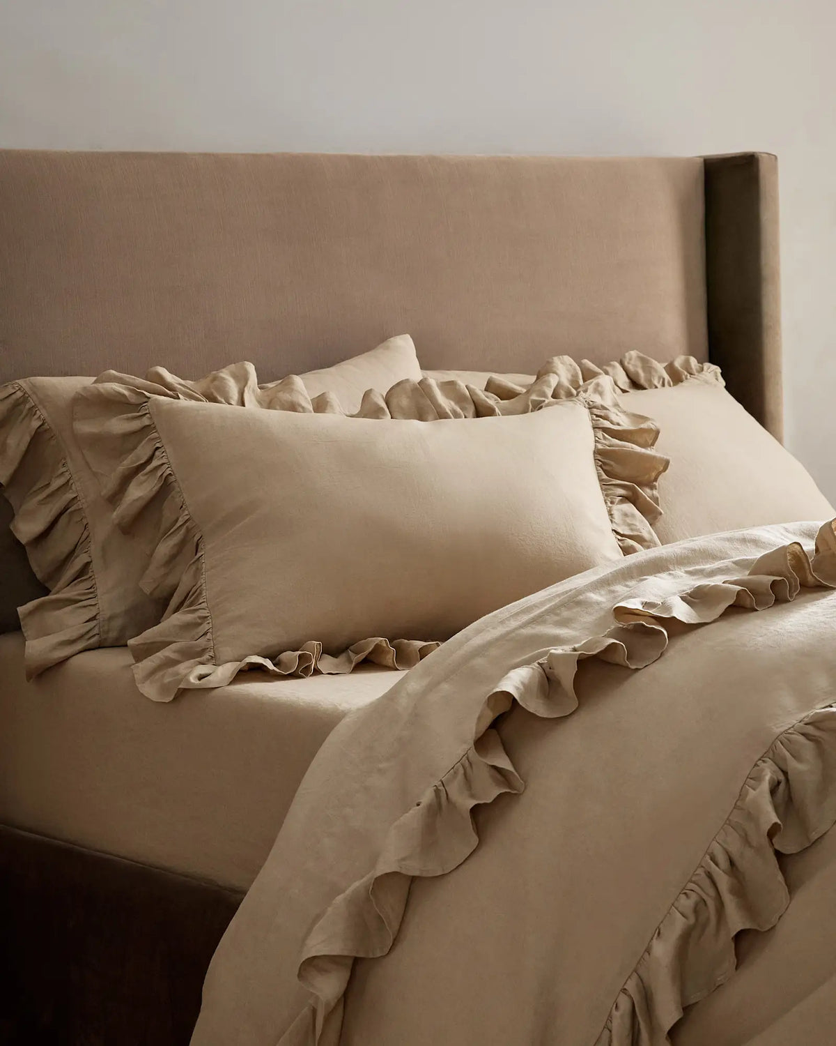 European Linen Ruffle Duvet Cover - US 4057
