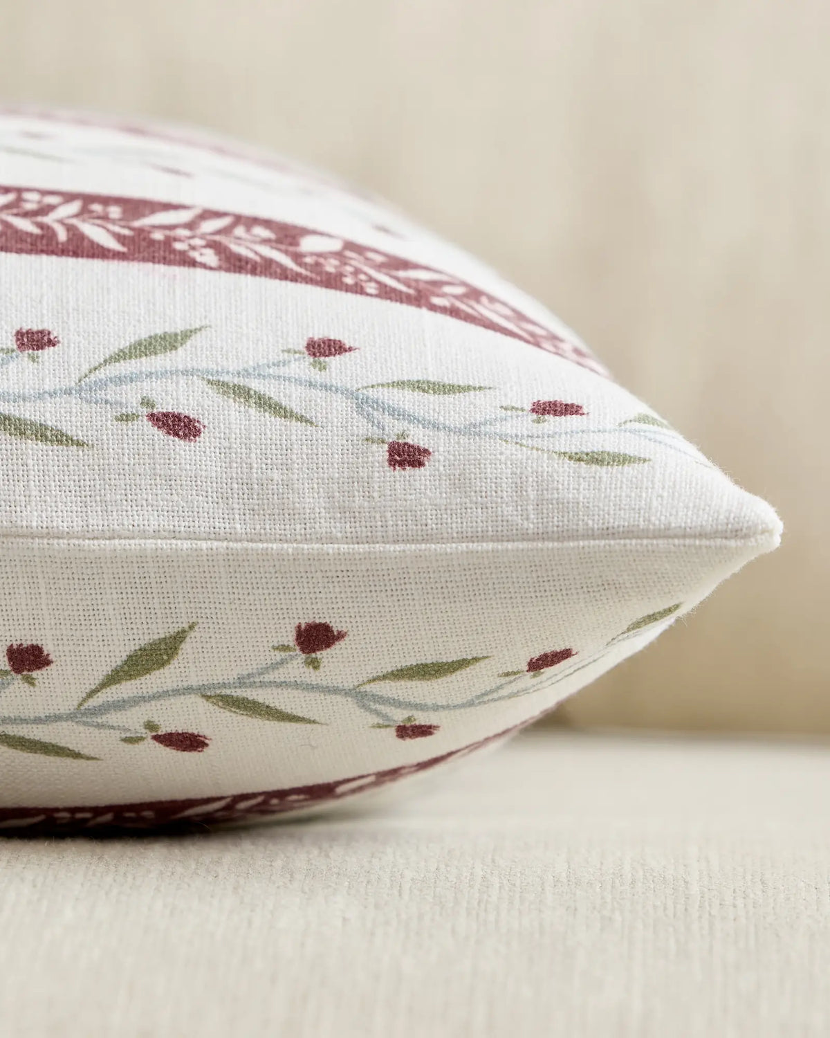 Floral Vine Cotton Pillow Cover - US 8586