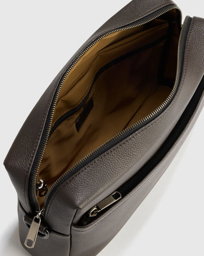 Excursion Italian Leather Crossbody Bag - US 2351