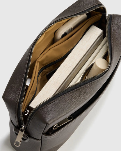 Excursion Italian Leather Crossbody Bag - US 2351