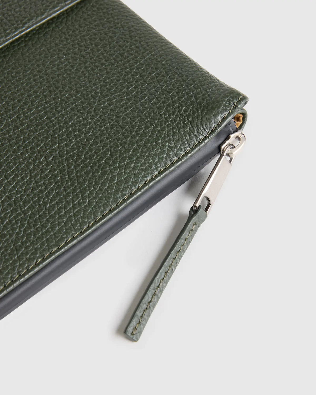 Excursion Italian Leather Tech Folio - US 7499