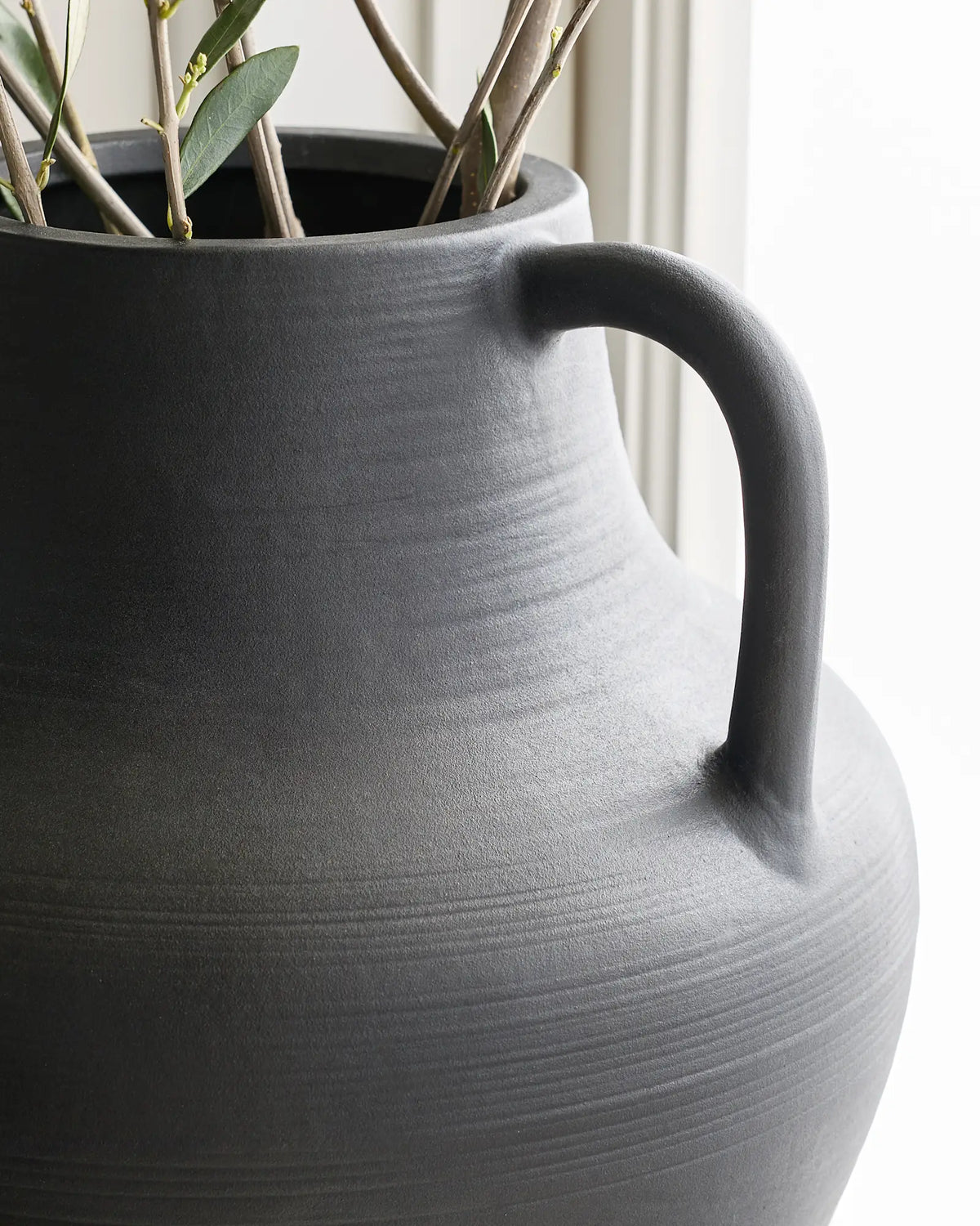 Handcrafted Artisan Ceramic Vase - US 6576
