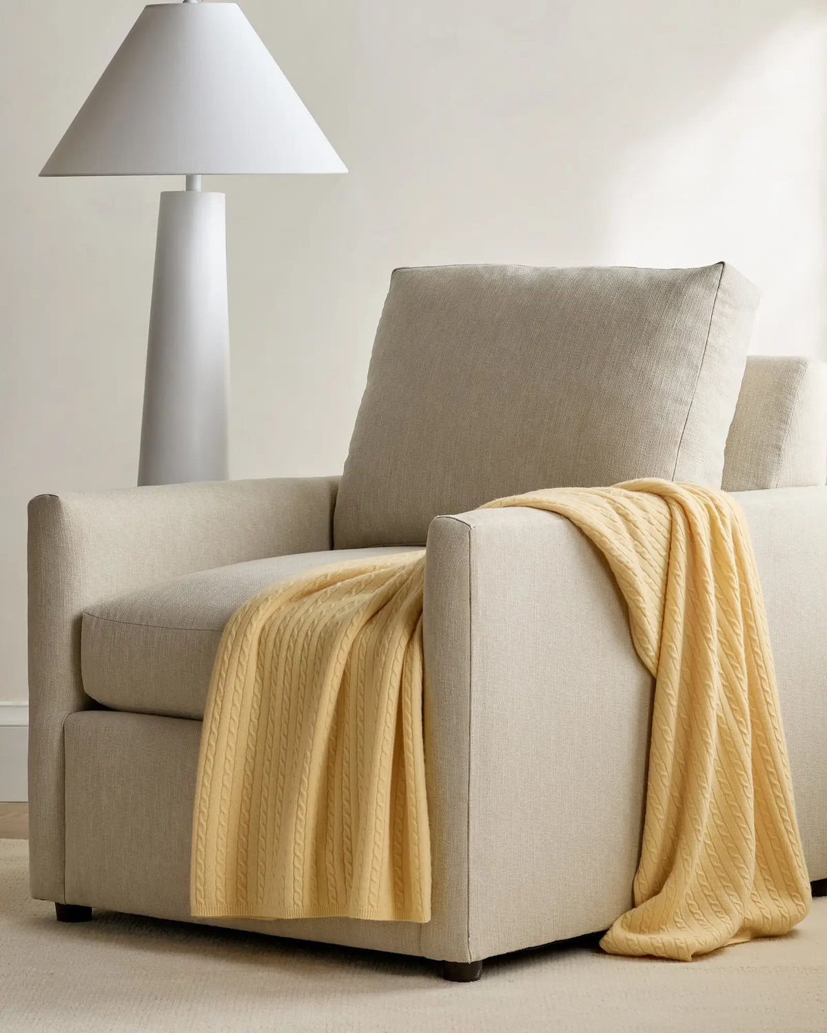 Cable Knit Cashmere Throw - US 7688