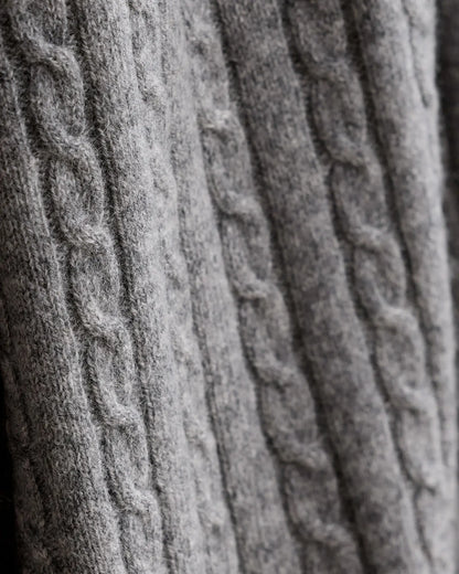 Cable Knit Cashmere Throw - US 8031
