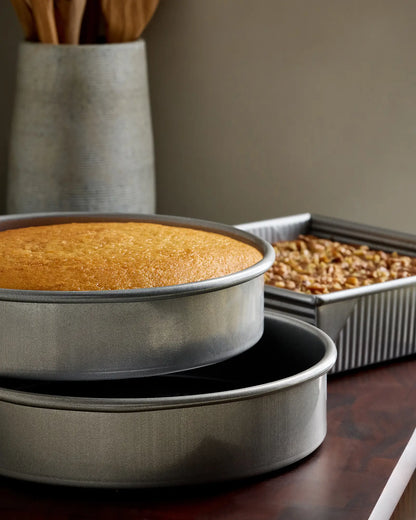 6-Pc Nonstick Steel Cake & Pie Bakeware Set by USA Pan - US 8344