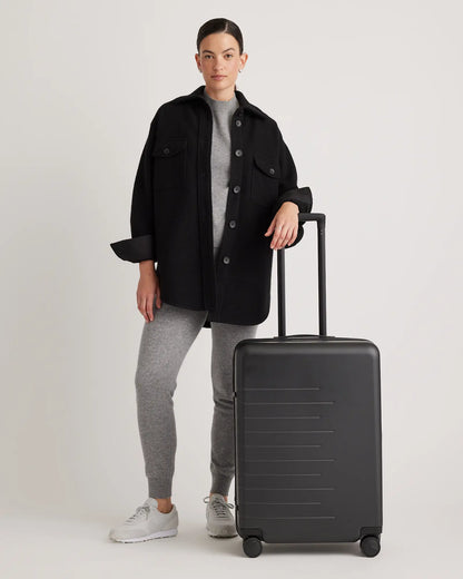 Expandable Medium Check-In Suitcase - US 3958