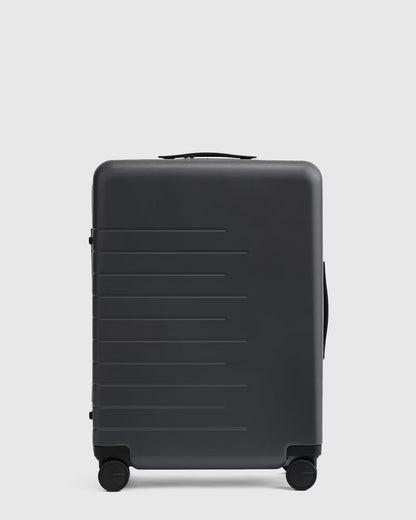 Medium Check-In Suitcase - US 4991