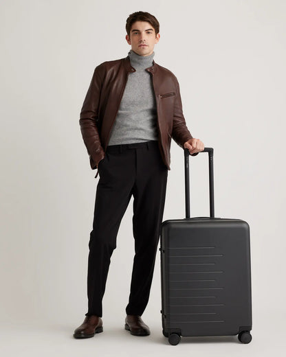 Expandable Medium Check-In Suitcase - US 3958