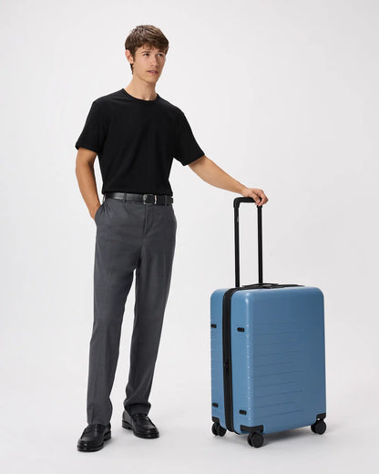 Expandable Medium Check-In Suitcase - US 1434