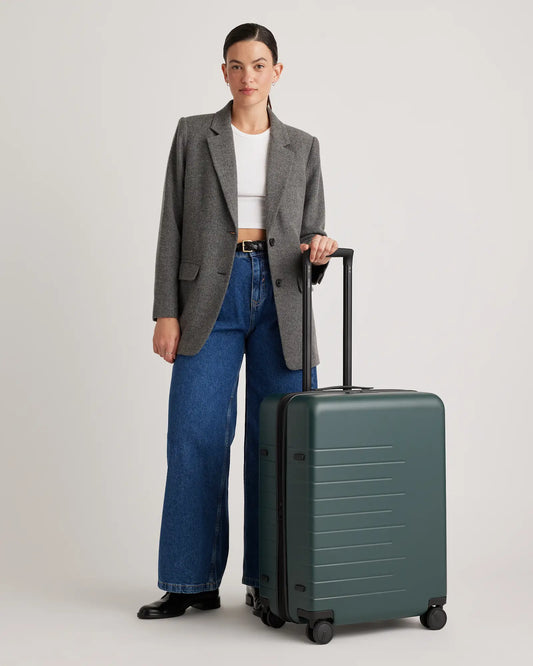 Expandable Medium Check-In Suitcase - US 4963