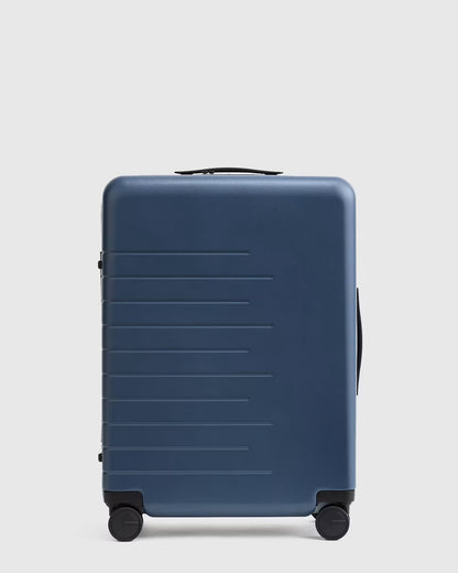 Expandable Medium Check-In Suitcase - US 8520