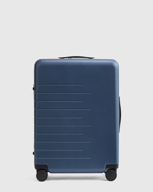 Expandable Medium Check-In Suitcase - US 8520