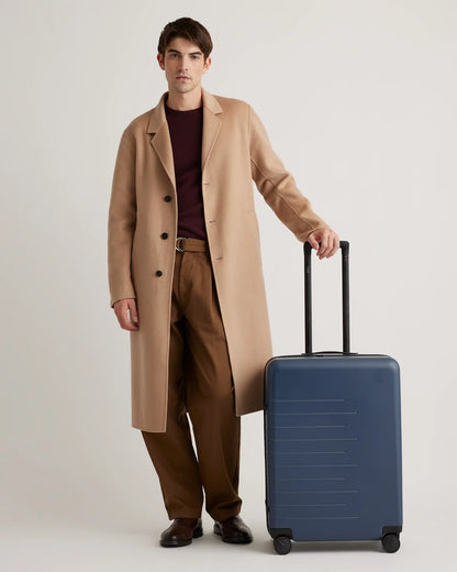 Expandable Medium Check-In Suitcase - US 8520