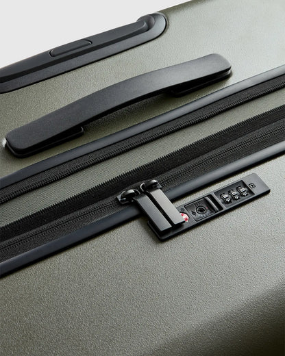 Expandable Large Check-In Suitcase - US 5125