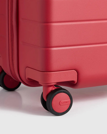 Expandable Carry-On Suitcase - US 6723