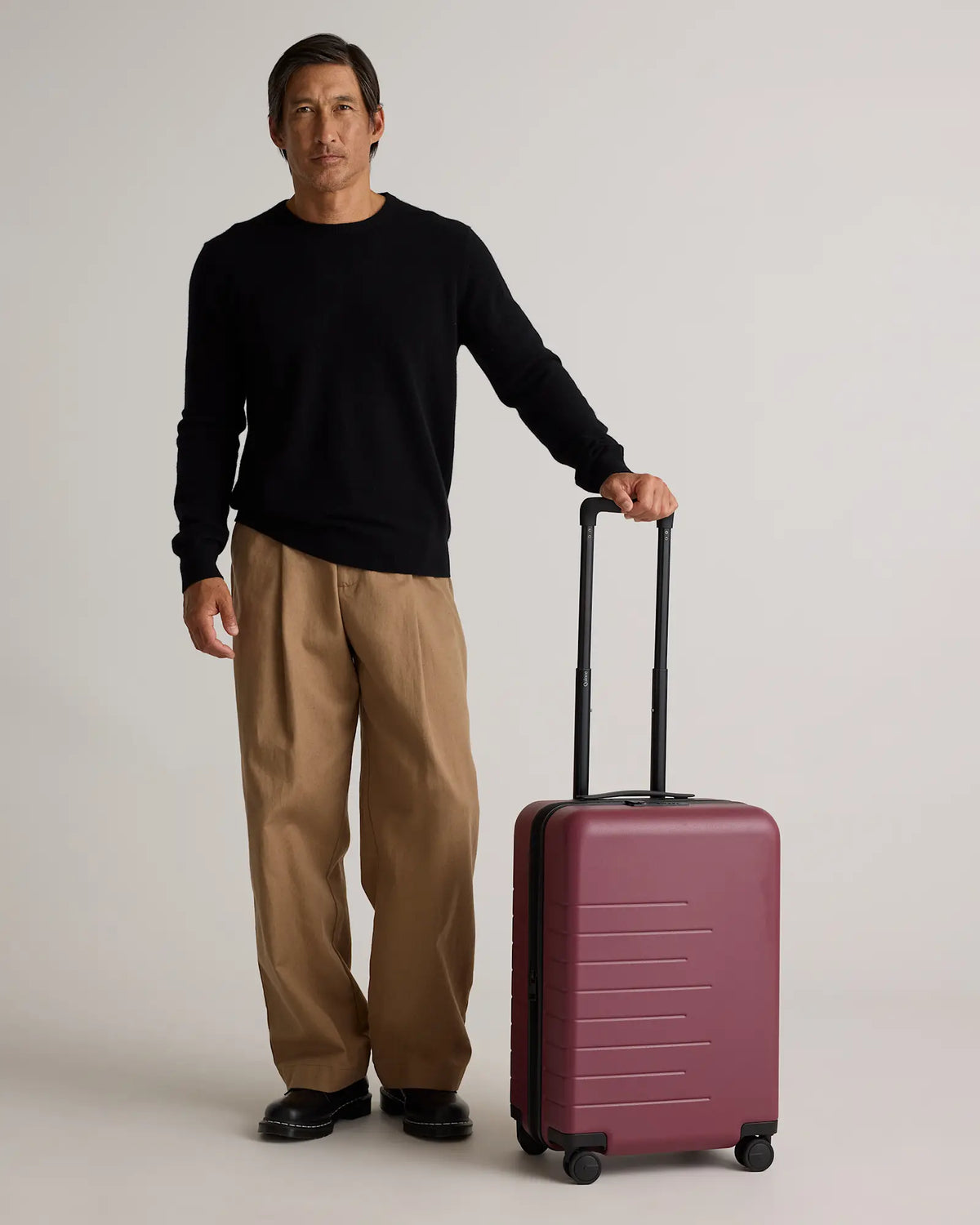 Expandable Carry-On Suitcase - US 0631