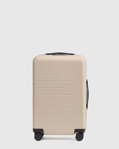 Expandable Small Carry-On Suitcase - US 8689