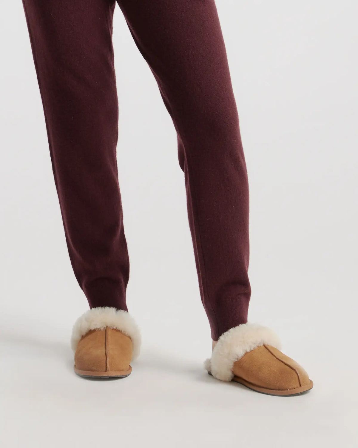Australian Shearling Scuff Slipper - US 0490