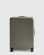 Medium Check-In Suitcase - US 1579