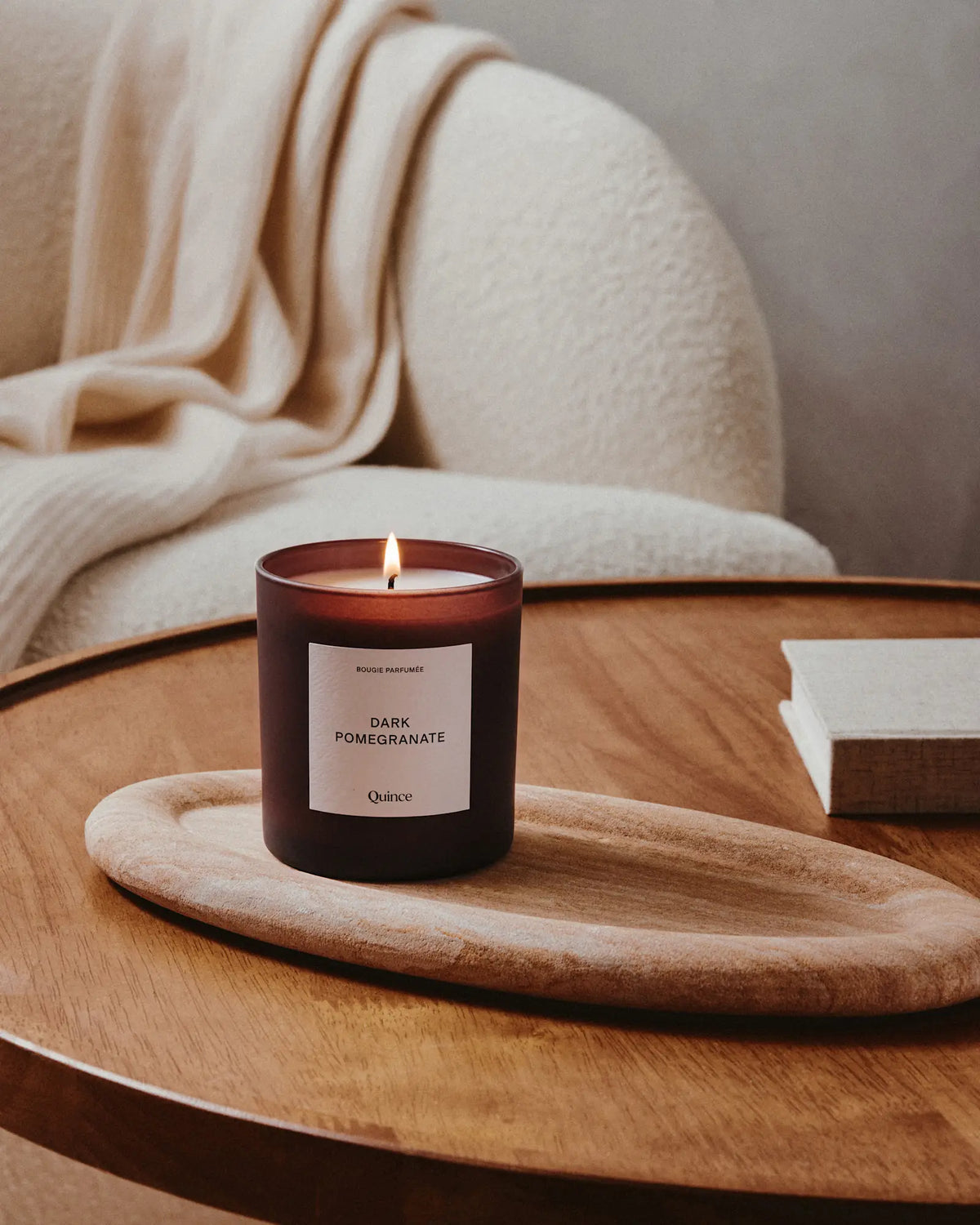 Dark Pomegranate Candle - US 1634