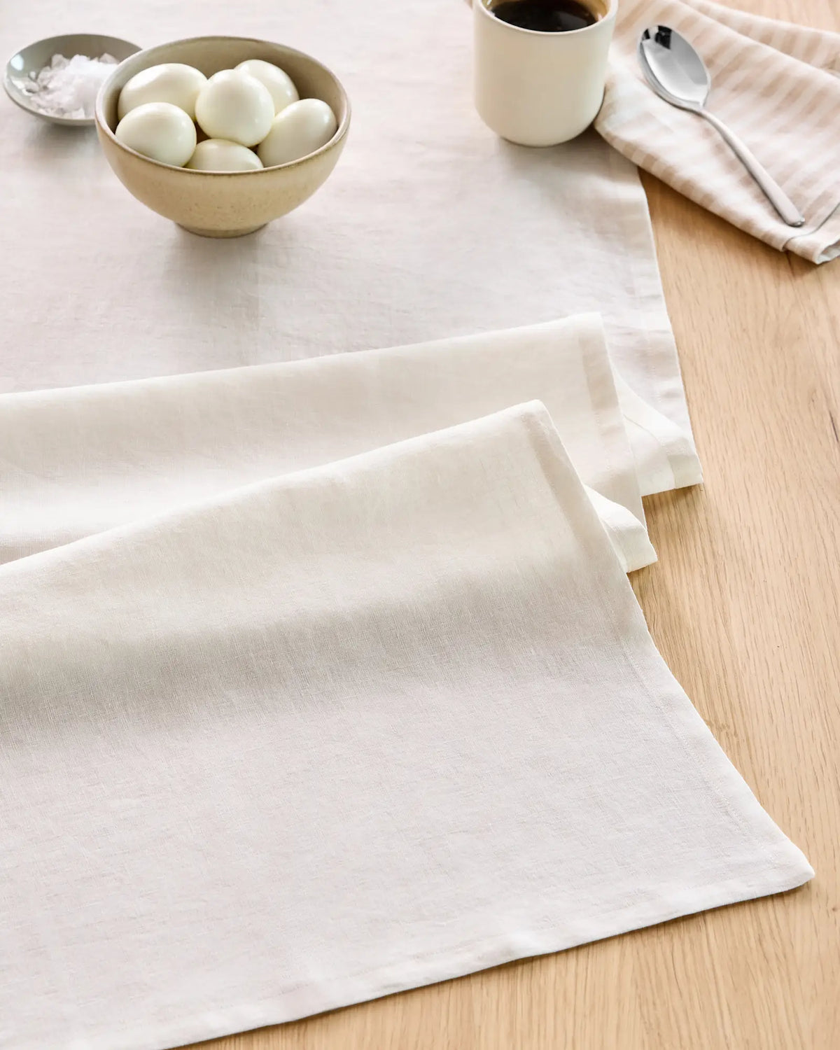 European Linen Table Runner - US 1264
