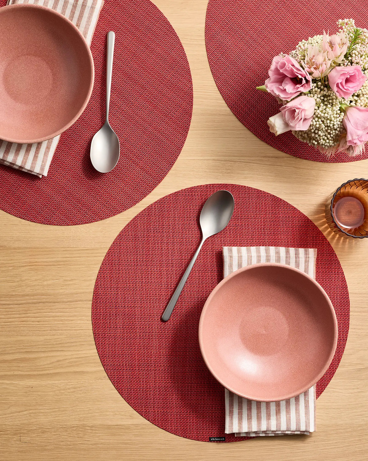 Mini Basketweave Easy-Care Round Placemat, Set of 4 by Chilewich - US 2769