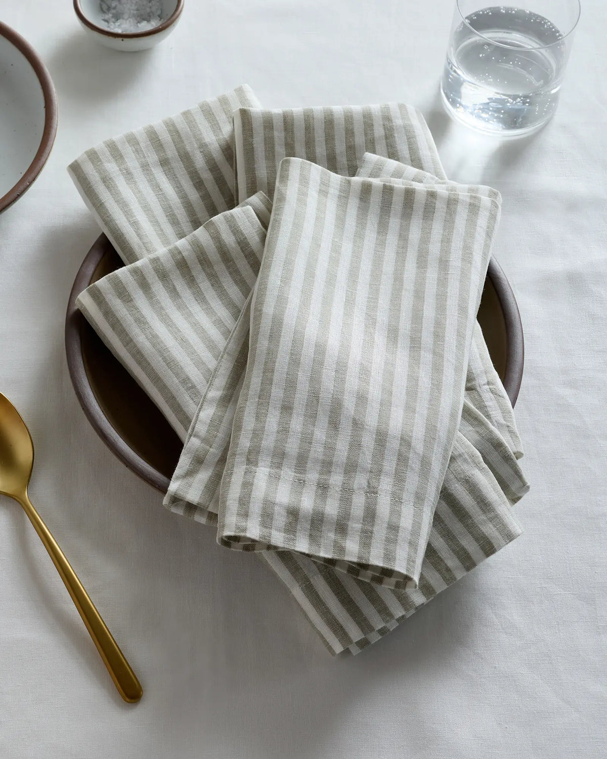 European Linen Wide-Hem Stripe Napkins (Set of 4) - US 6413
