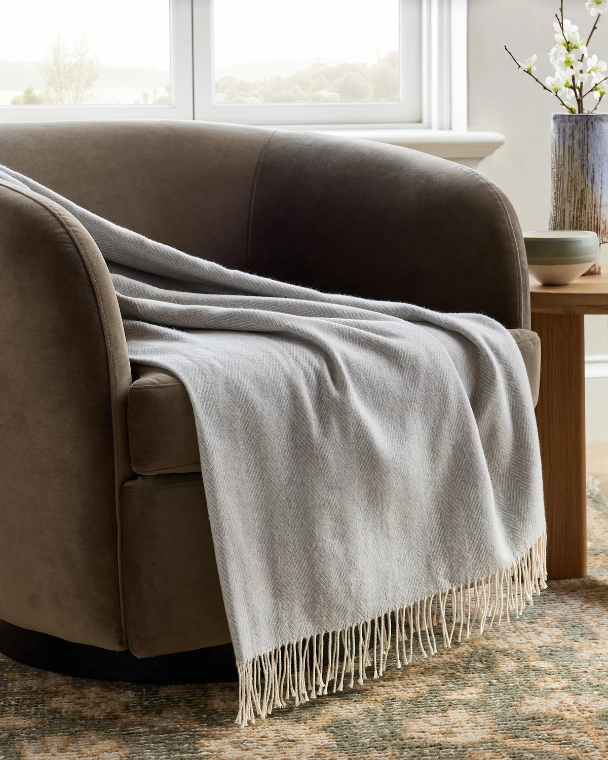 Lightweight Italian Cotton Herringbone Throw - US 9272
